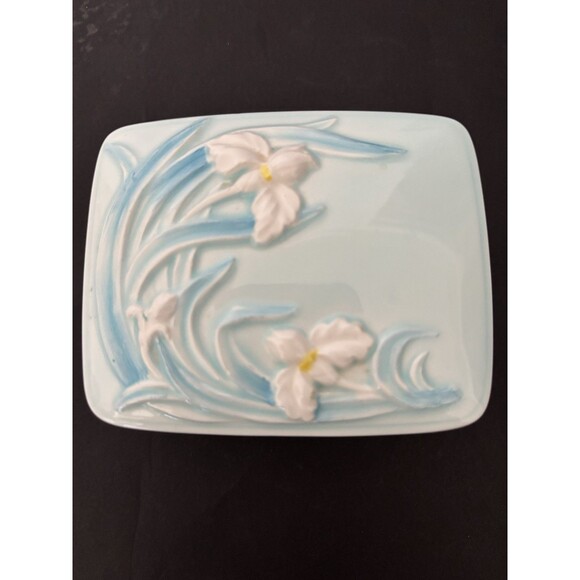Vintage Light Blue & Pink Iris Flowers on Square Ceramic Trinket Jewelry Box Lid - Picture 3 of 9